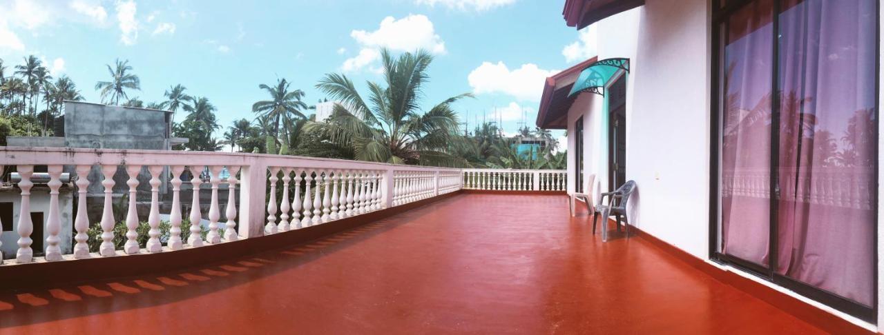 Sritaly Inn Mirissa Ngoại thất bức ảnh